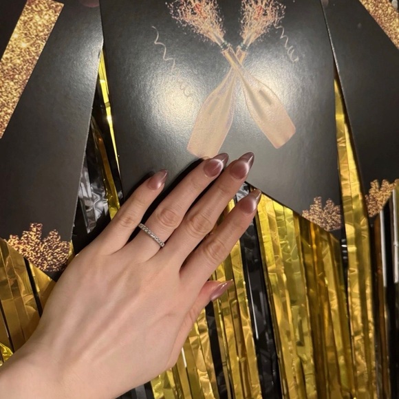 Pink Press-On Nails Set - Picture 2 of 4